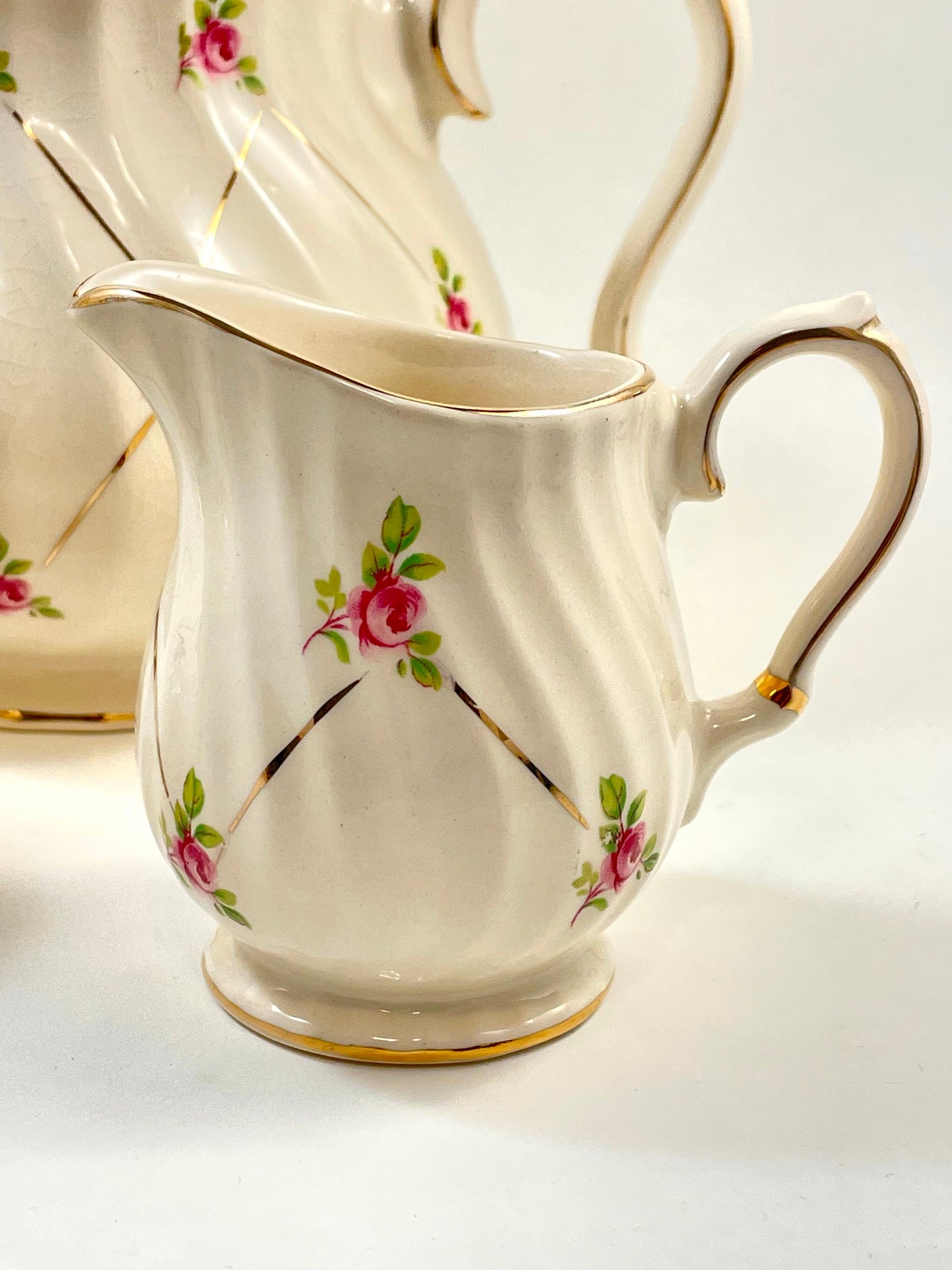 James Sadler 2790 Rosebud Teapot Creamer Sugar Set, Vintage 1940s Tea Set, Made in England