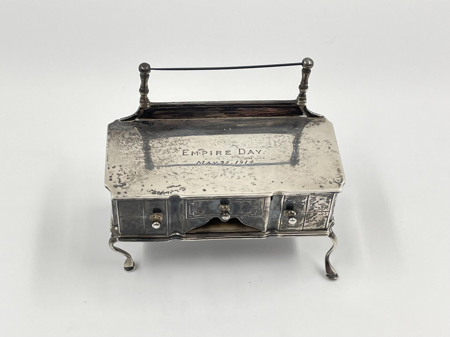 Edwardian Sterling Silver Trinket Jewelry Box, Engraved Empire Day May 24, 1914, Hallmarked Birmingham England 1913, 164 grams